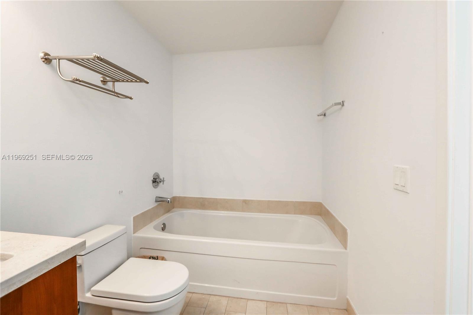79 Southwest 12th Street, Unit 3002S Miami, FL 33130 - Photo 10 of 11