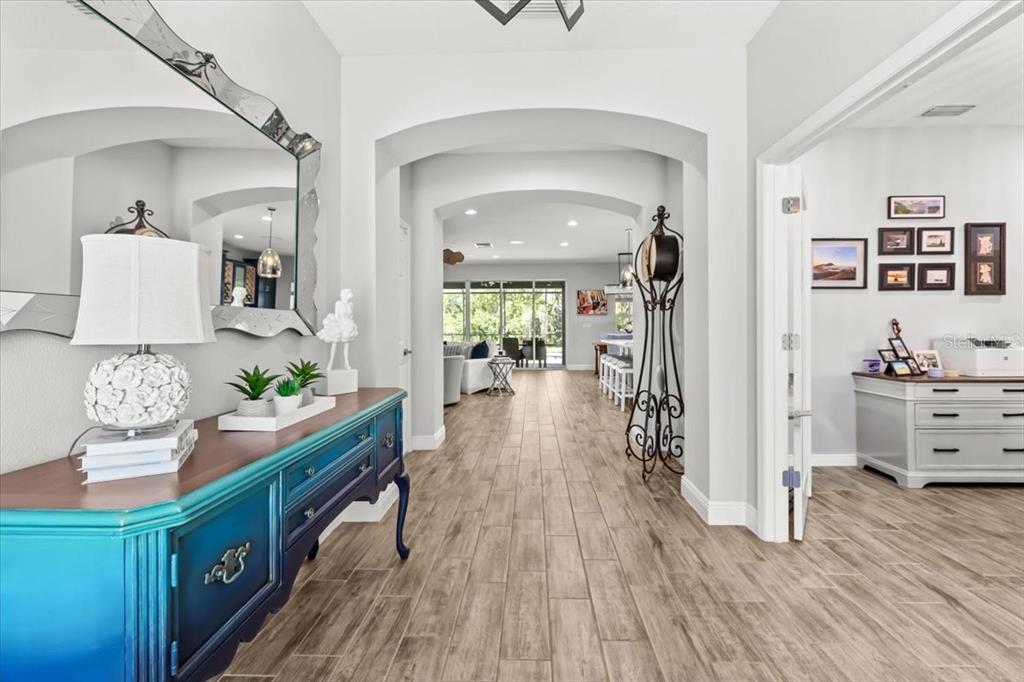 5809 Alabaster Stone Lane Apollo Beach, FL 33572 - Photo 3 of 35