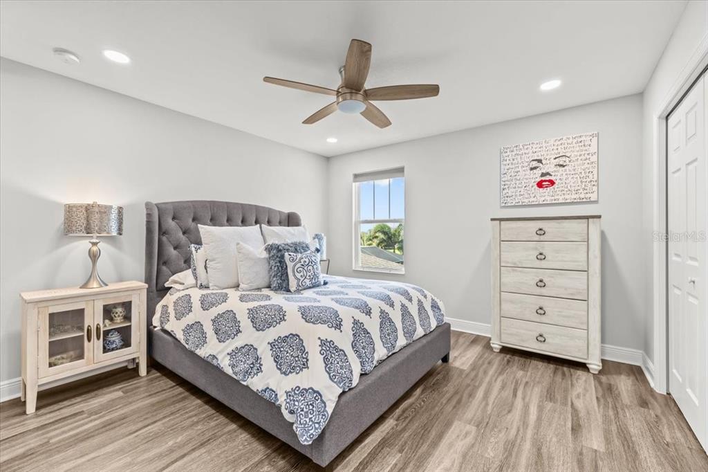 5809 Alabaster Stone Lane Apollo Beach, FL 33572 - Photo 31 of 35