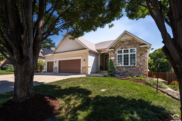 $879,900 | 1216 Waverly Drive, Lawrence, KS 66049