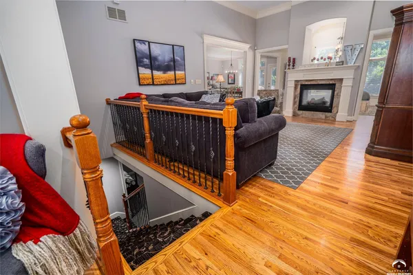 $879,900 | 1216 Waverly Drive, Lawrence, KS 66049