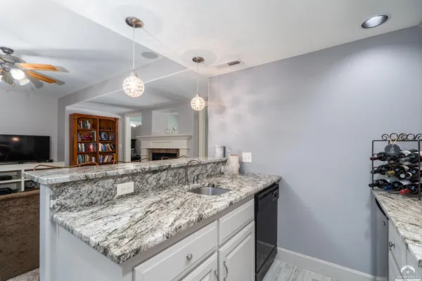 $879,900 | 1216 Waverly Drive, Lawrence, KS 66049