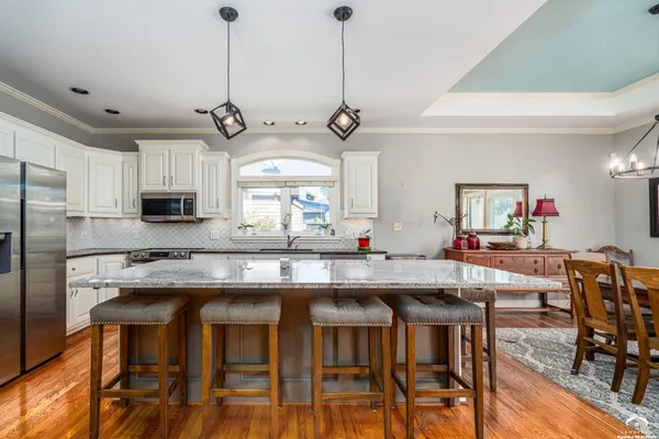 $879,900 | 1216 Waverly Drive, Lawrence, KS 66049