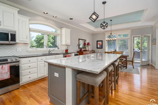 $879,900 | 1216 Waverly Drive, Lawrence, KS 66049