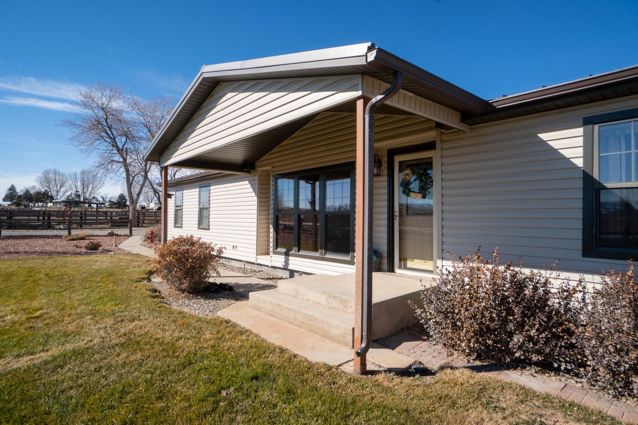 1198 Q Road Loma, CO 81524 - Photo 3 of 39