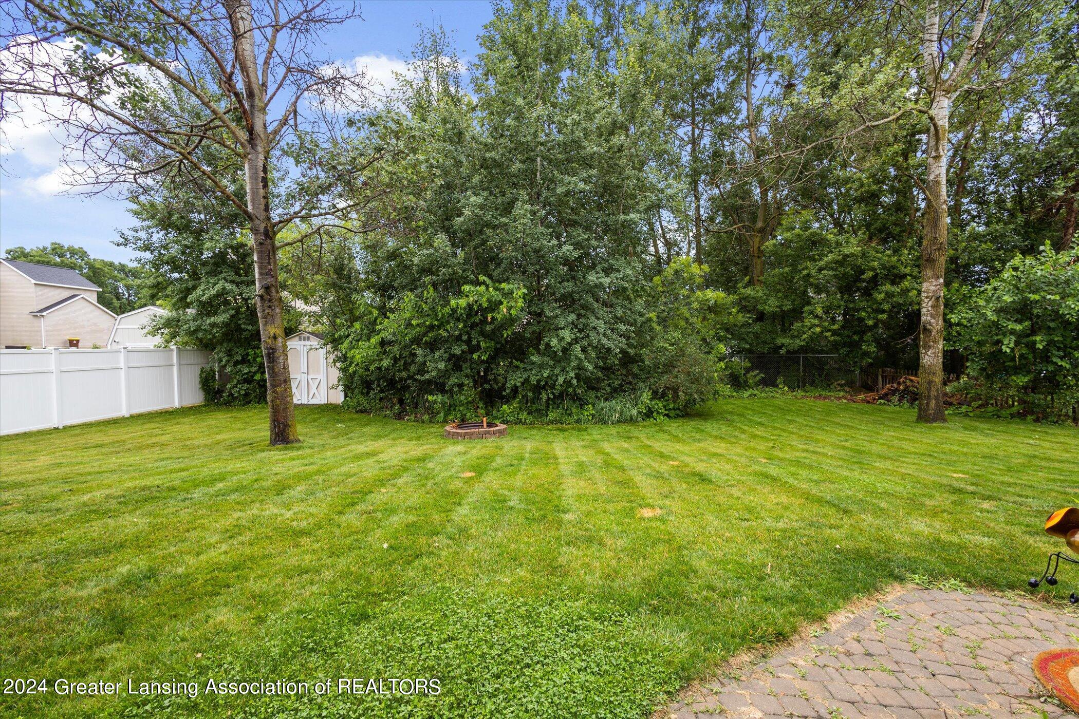 3903 Keller Road Holt, MI 48842 - Photo 39 of 40 41-3903-Keller-Rd-Holt-MI-48842-WindowSt