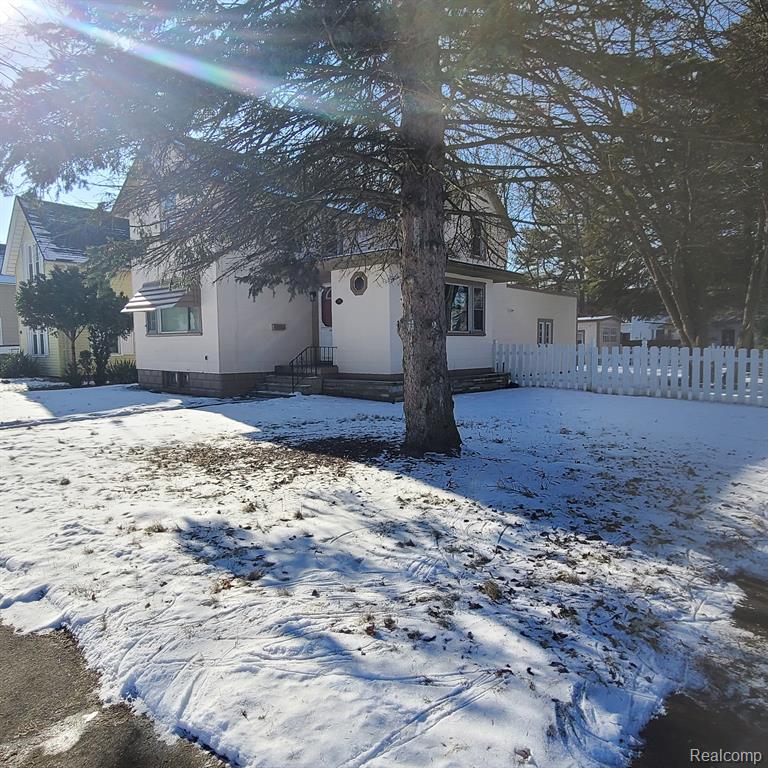 39 Stapleton Street Mount Clemens, MI 48043 - Photo 2 of 43 Gallery Image 2