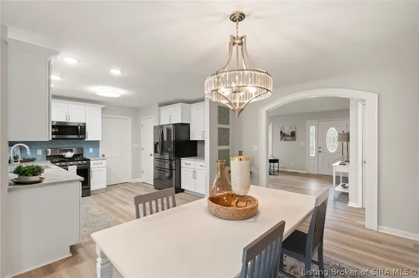 $525,000 | 7474 Saddlebrook Court, Greenville, IN 47124