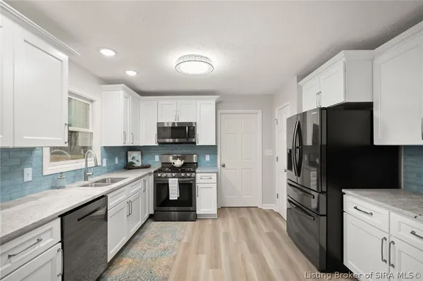 $525,000 | 7474 Saddlebrook Court, Greenville, IN 47124