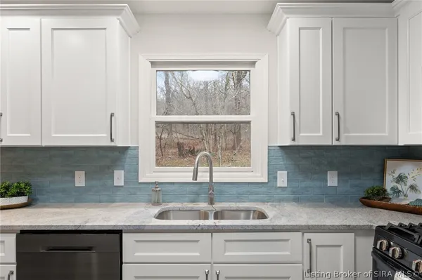 $525,000 | 7474 Saddlebrook Court, Greenville, IN 47124