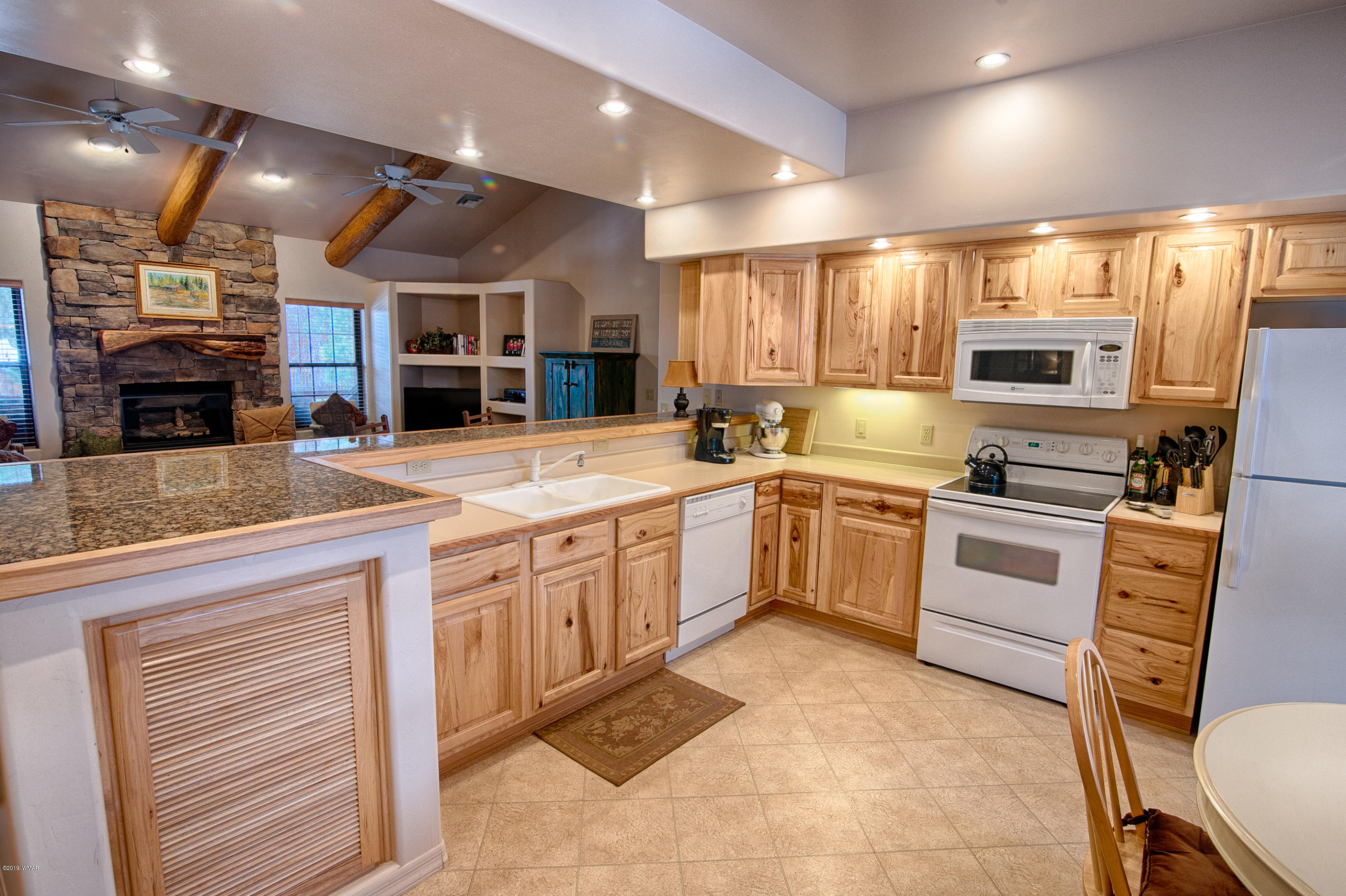 2536 Village Loop, Unit 16 UPPER Pinetop, AZ 85935 - Photo 4 of 15