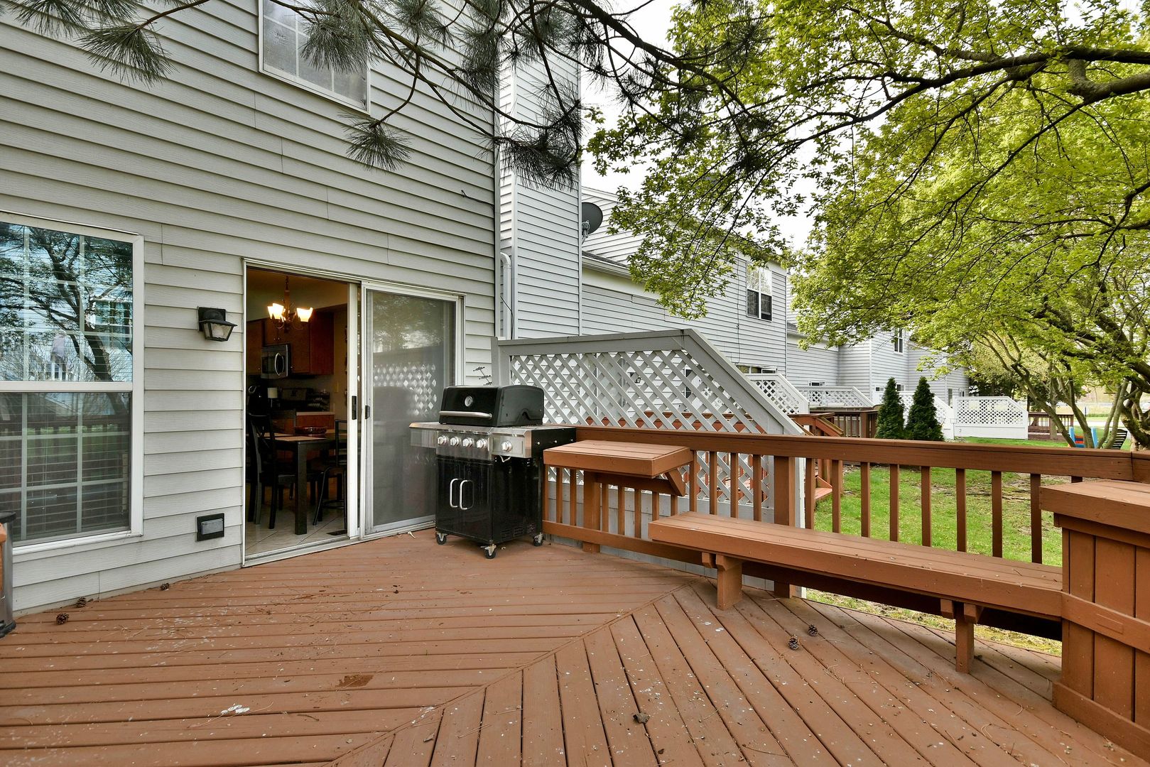 210 Shadybrook Lane Aurora, IL 60504 - Photo 24 of 26 a balcony with furniture and a potted plant