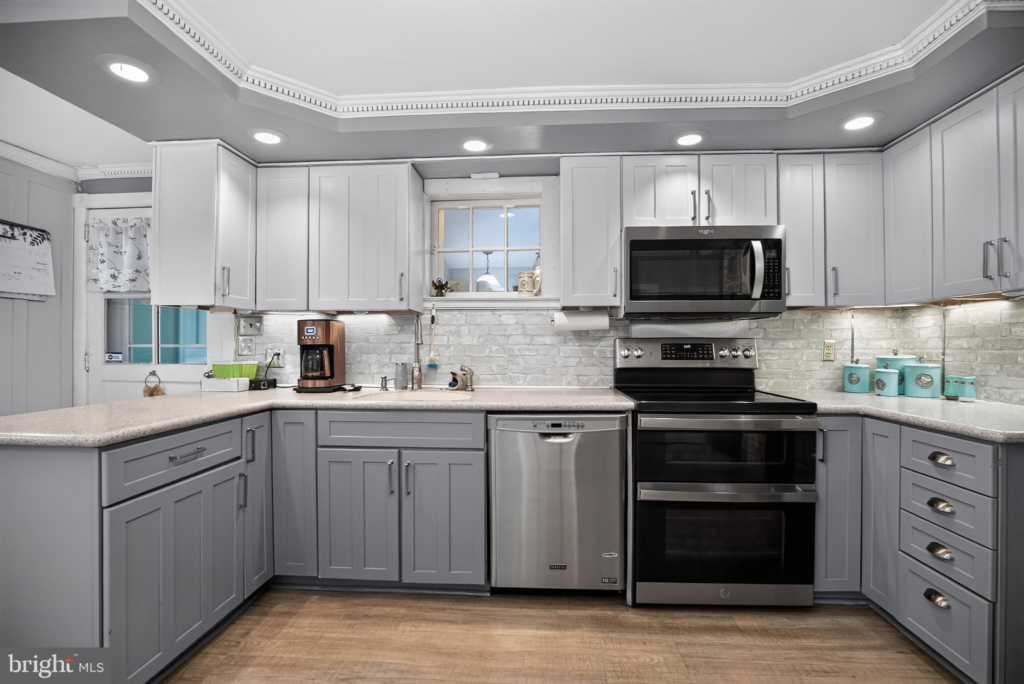 135 Summit Road Malvern, PA 19355 - Photo 12 of 41 Main Kitchen