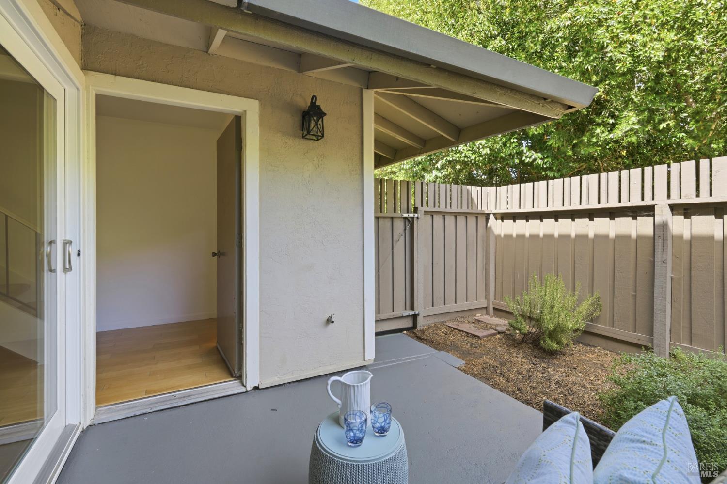 245 Roundtree Way San Rafael, CA 94903 - Photo 2 of 26