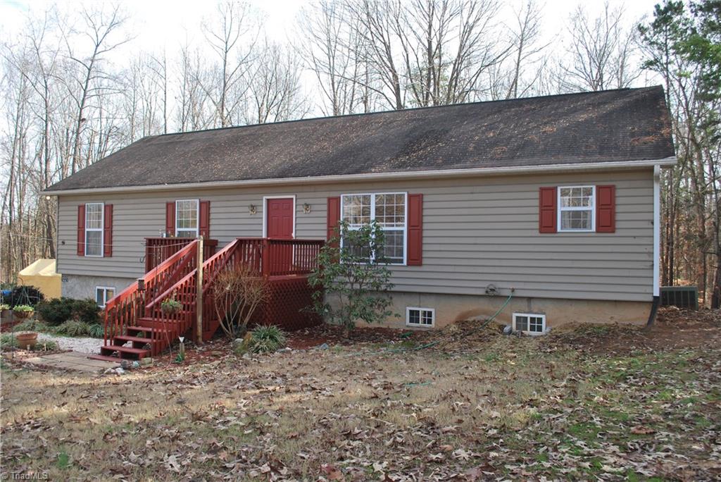 1227 Noah Road Graham, NC 27253 - Photo 2 of 25 Gallery Image 2