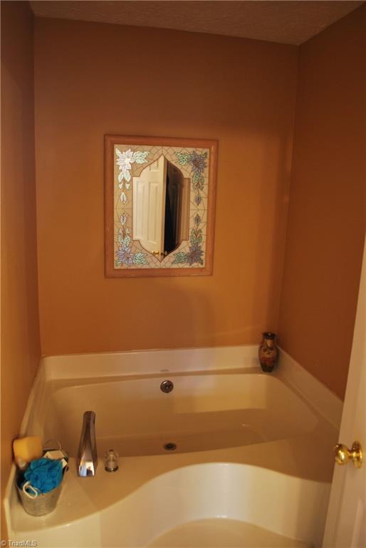 1227 Noah Road Graham, NC 27253 - Photo 12 of 25 Gallery Image 12