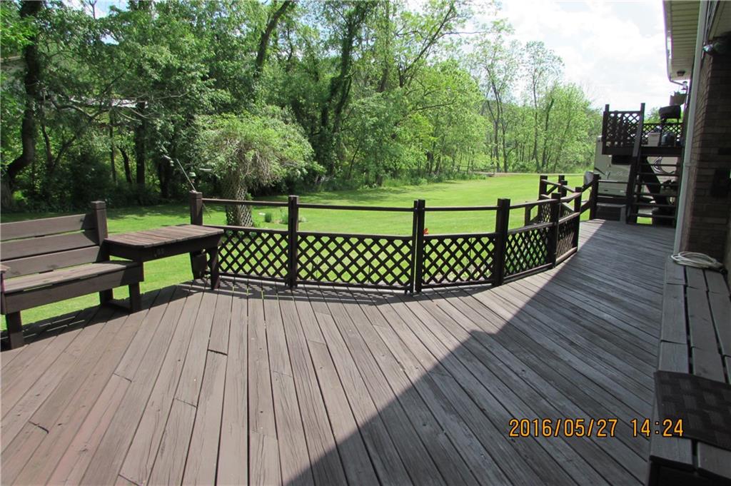 882 Middletown Road New Stanton, PA 15672 - Photo 4 of 24