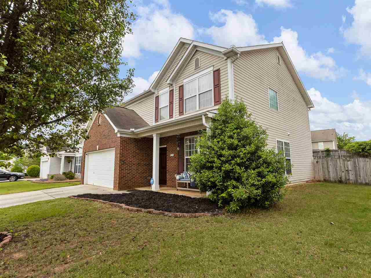 220 Catalan Street Greenville, SC 29607 - Photo 3 of 28 Gallery Image 3
