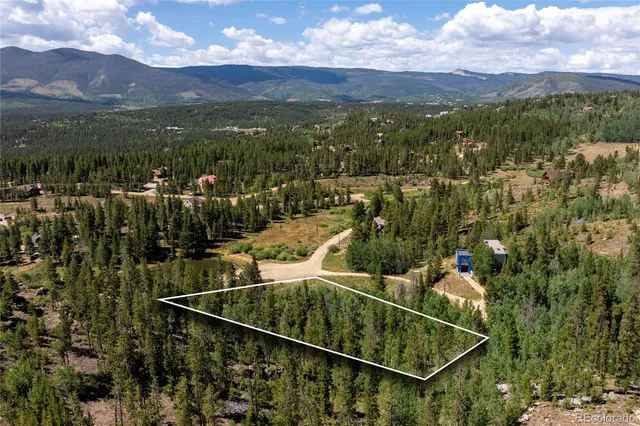 a view of lake with houses