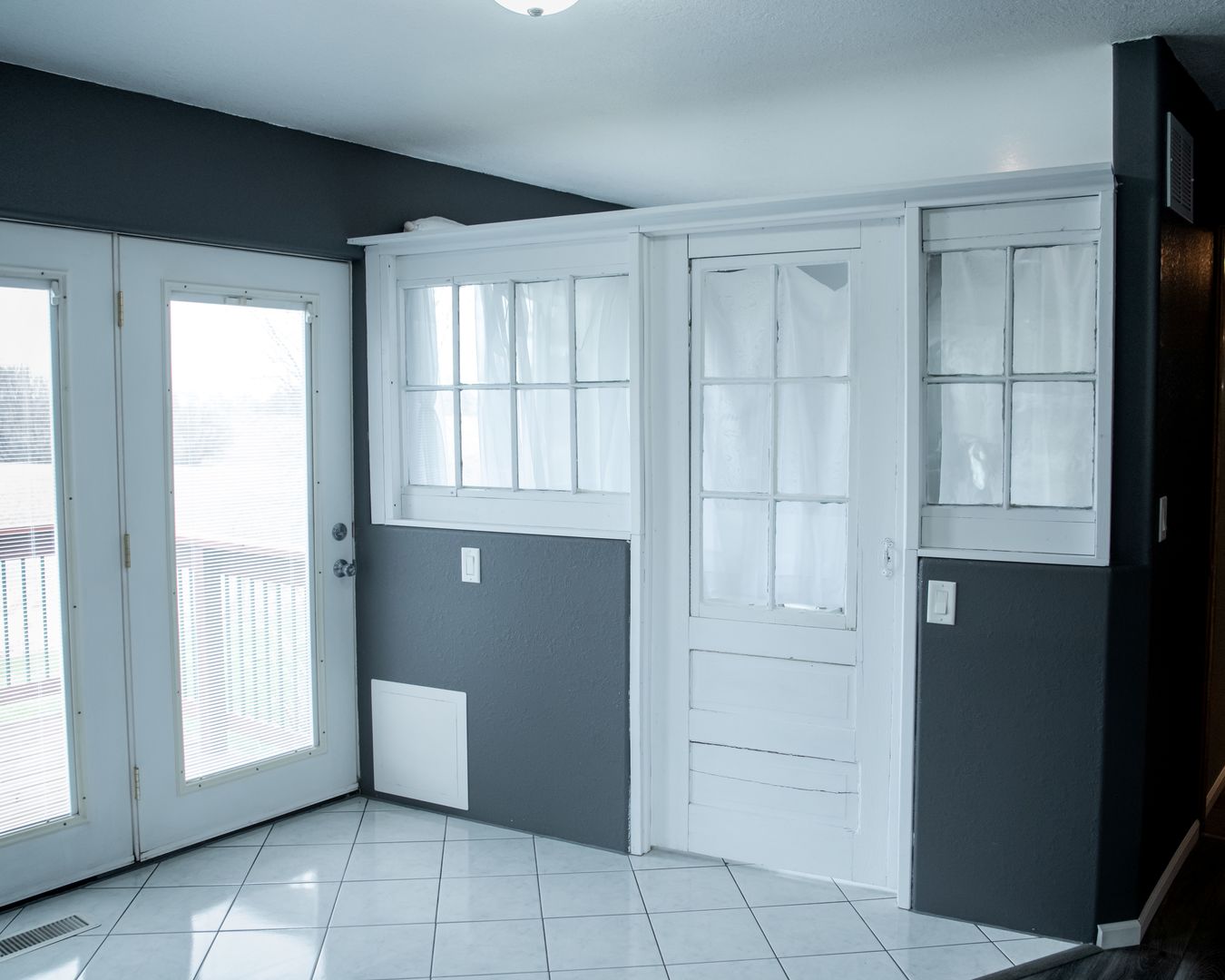 20532 Pilgrim Road Chadwick, IL 61014 - Photo 36 of 54 a view of an empty room with a window