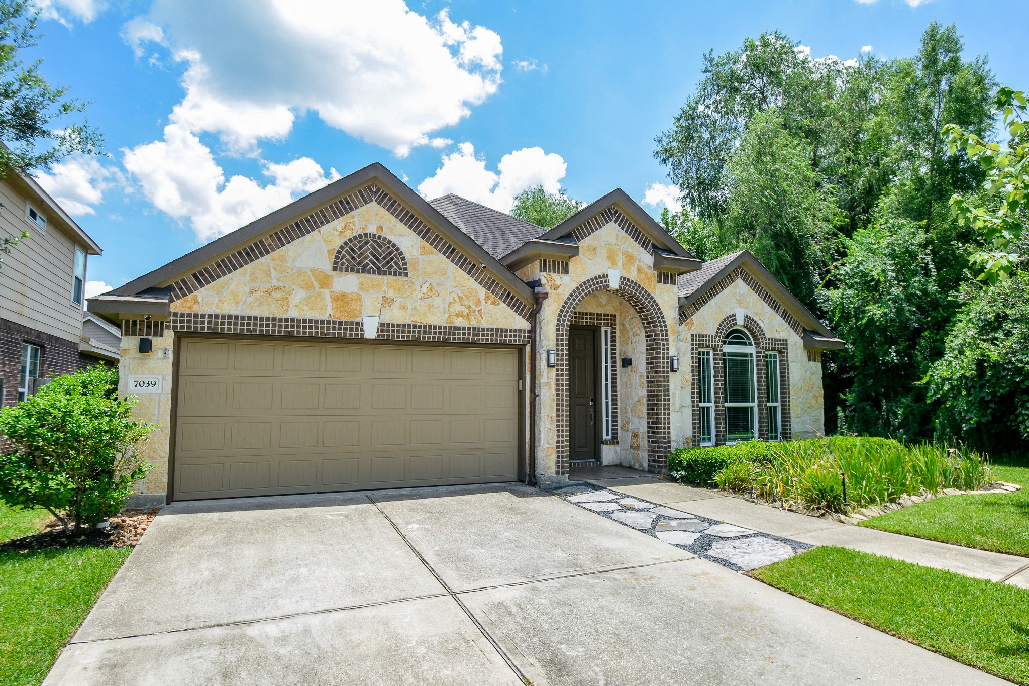 7039 Villa Mountain Lane Spring, TX 77379 - Photo 2 of 28 front of the house