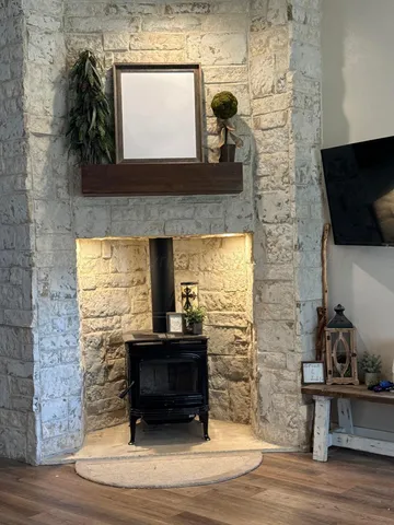 $427,500 | 8905 Fm 1258, Claude, TX 79019