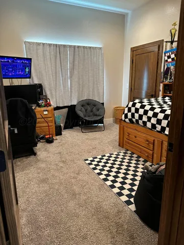 $427,500 | 8905 Fm 1258, Claude, TX 79019