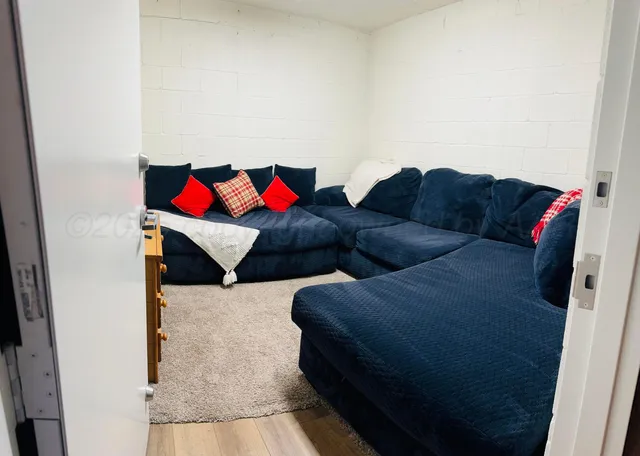 $427,500 | 8905 Fm 1258, Claude, TX 79019