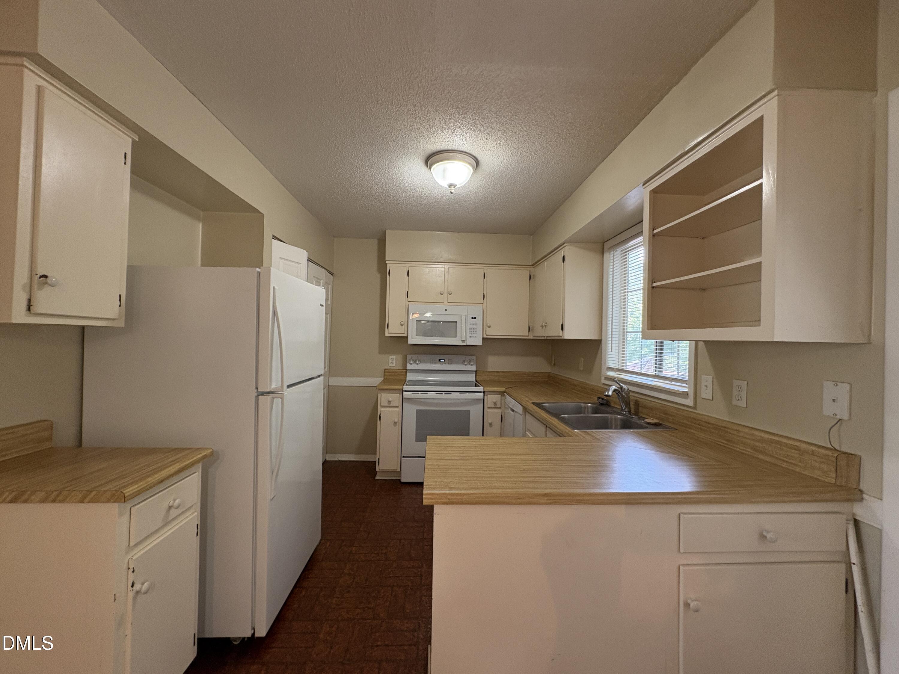 3107 Quinley Place Raleigh, NC 27604 - Photo 2 of 21 IMG_9322
