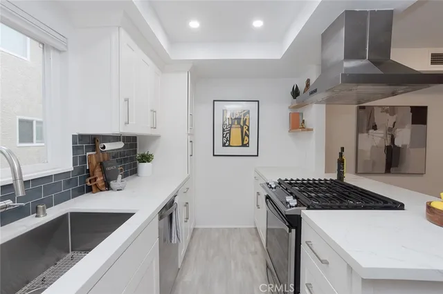 $935,000 | 1408 Stanford Avenue, Redondo Beach, CA 90278