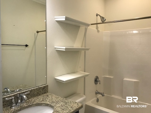 4244 Craigend Loop Gulf Shores, AL 36542 - Photo 29 of 38 Bathroom 3
