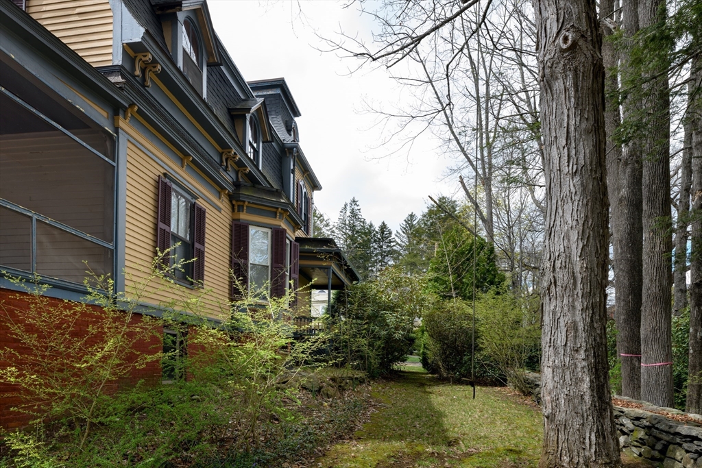 67 Church Street Ware, MA 01082 - Photo 4 of 27