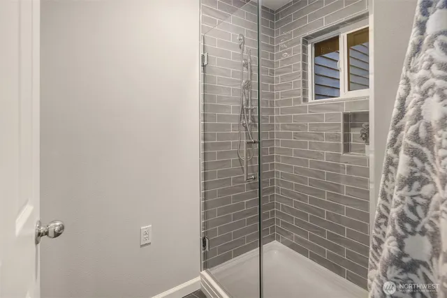 $2,795,000 | 11721 Northeast 41st Street, Kirkland, WA 98033