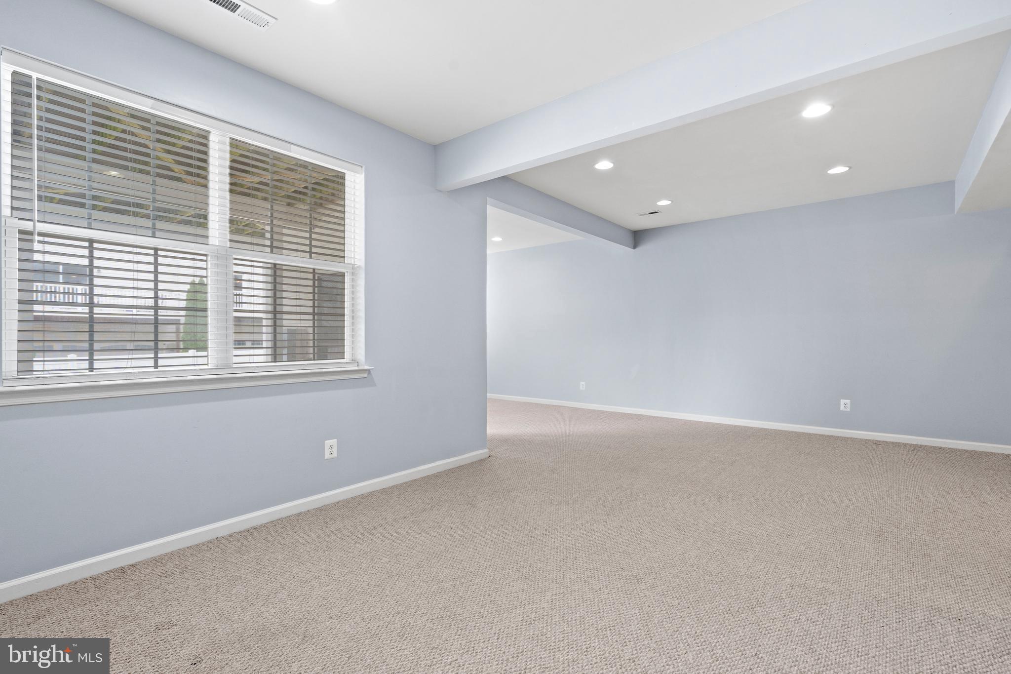 22667 Flowing Spring Square Brambleton, VA 20148 - Photo 32 of 39