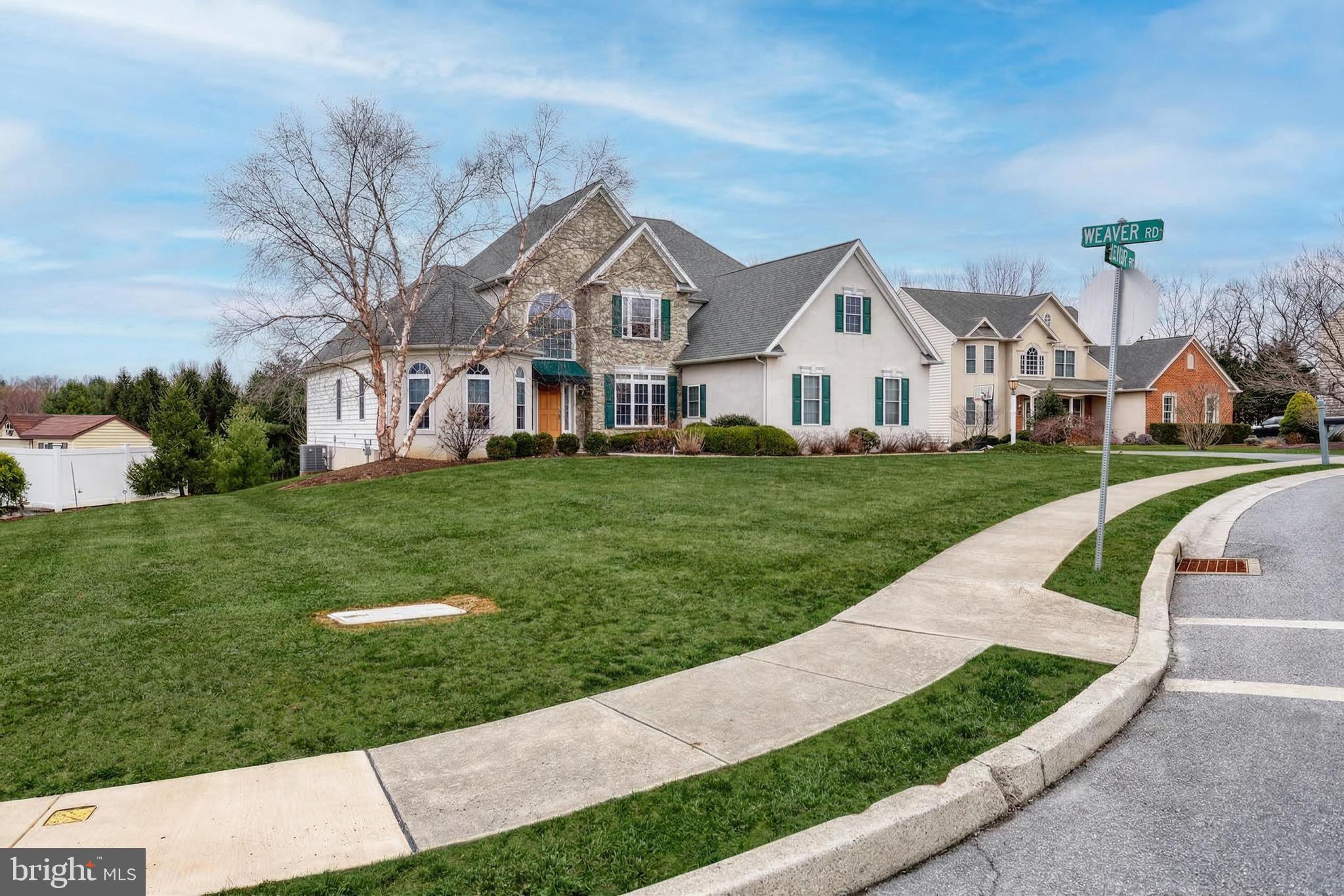 395 Ecker Drive Lititz, PA 17543 - Photo 4 of 93