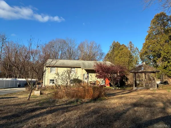 a view of outdoor space with city view