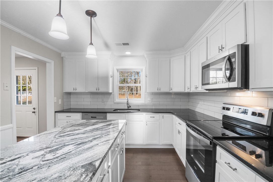 305 Roberts Road Williamston, SC 29697 - Photo 17 of 41