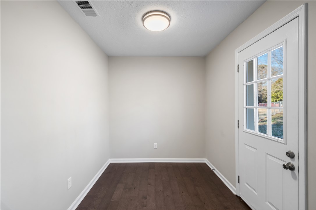 305 Roberts Road Williamston, SC 29697 - Photo 23 of 41