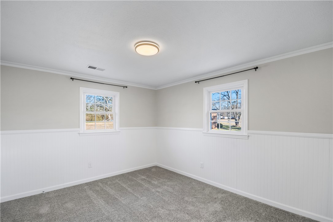 305 Roberts Road Williamston, SC 29697 - Photo 32 of 41