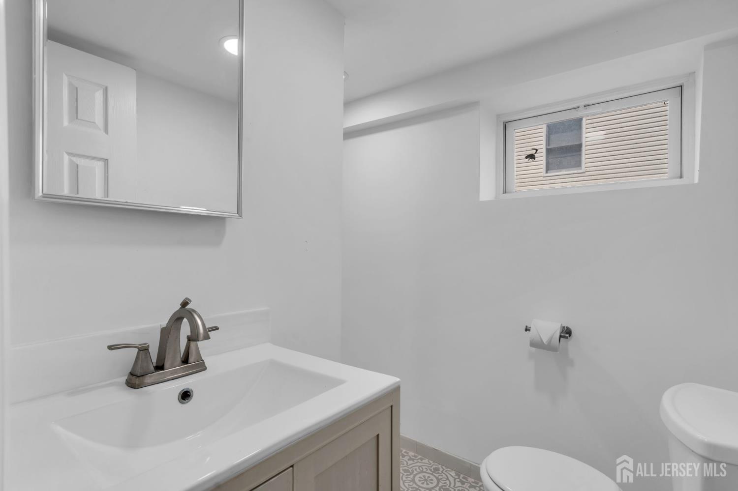 21 Market Street Edison, NJ 08817 - Photo 27 of 45