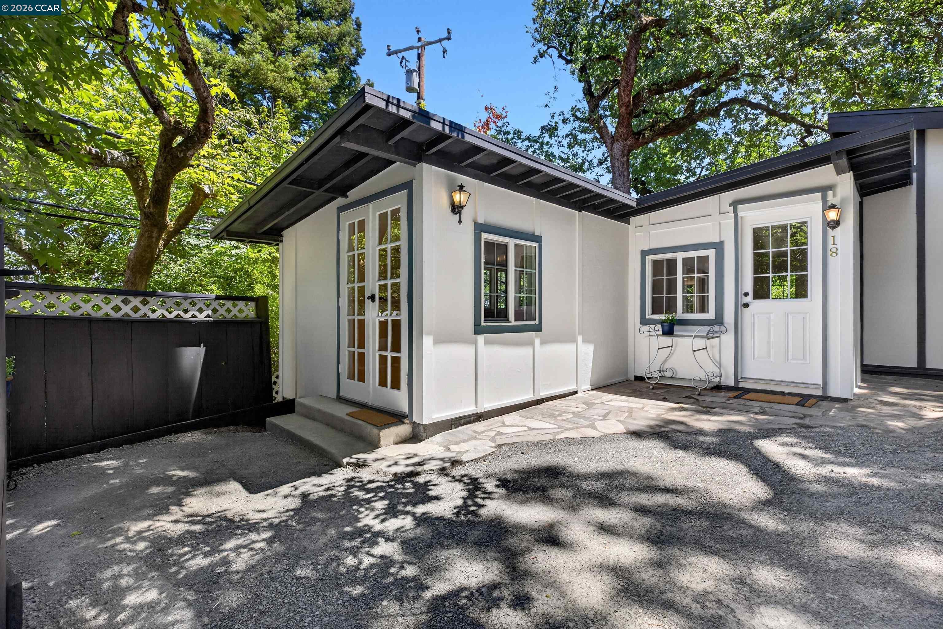 16 El Rincon Orinda, CA 94563 - Photo 2 of 22