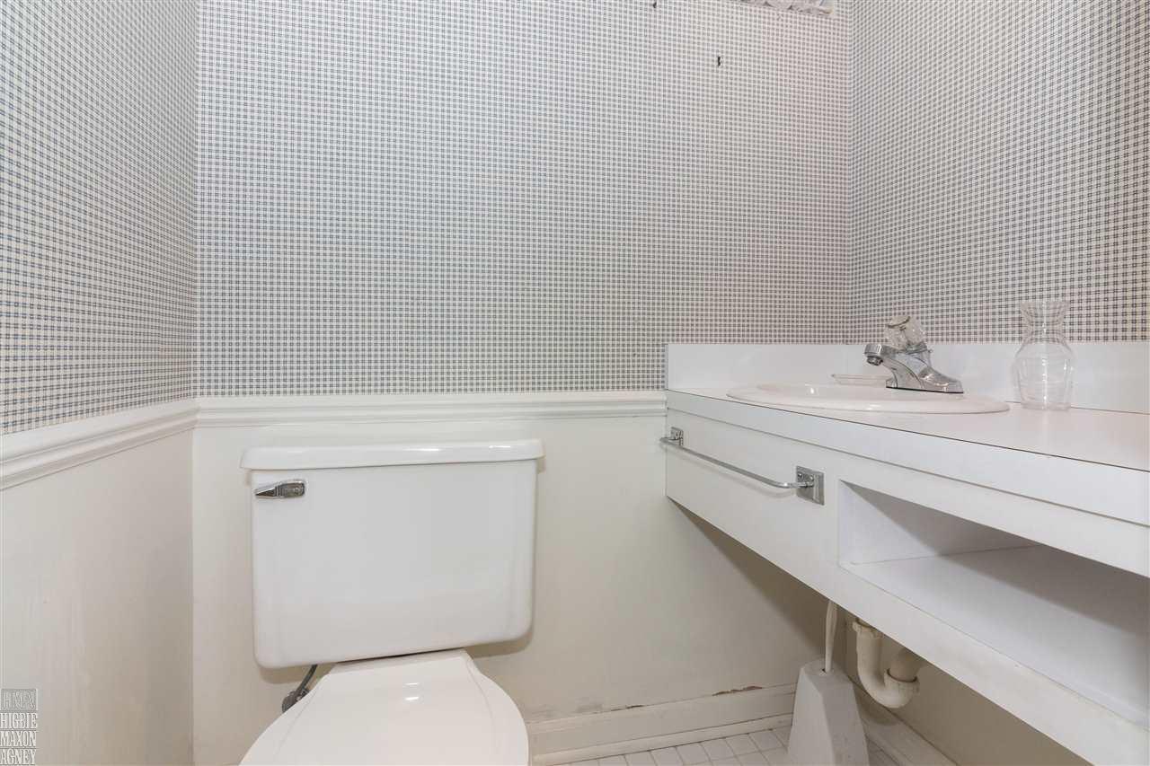 260 Stephens Road Grosse Pointe, MI 48236 - Photo 23 of 29 50050357-23.JPG