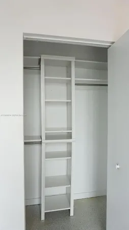 $2,600 | 151 Southeast 1st Street, Unit 3304, Miami, FL 33131