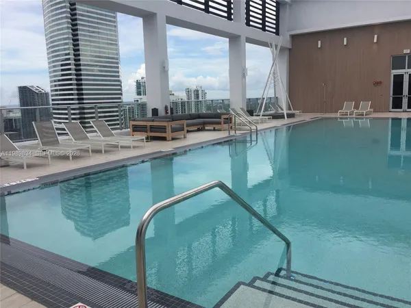 $2,600 | 151 Southeast 1st Street, Unit 3304, Miami, FL 33131