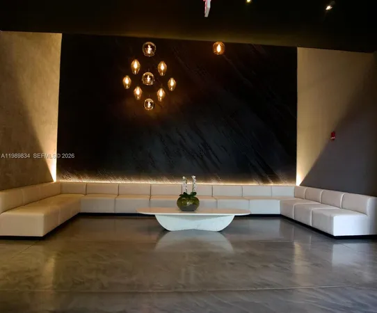 $2,600 | 151 Southeast 1st Street, Unit 3304, Miami, FL 33131