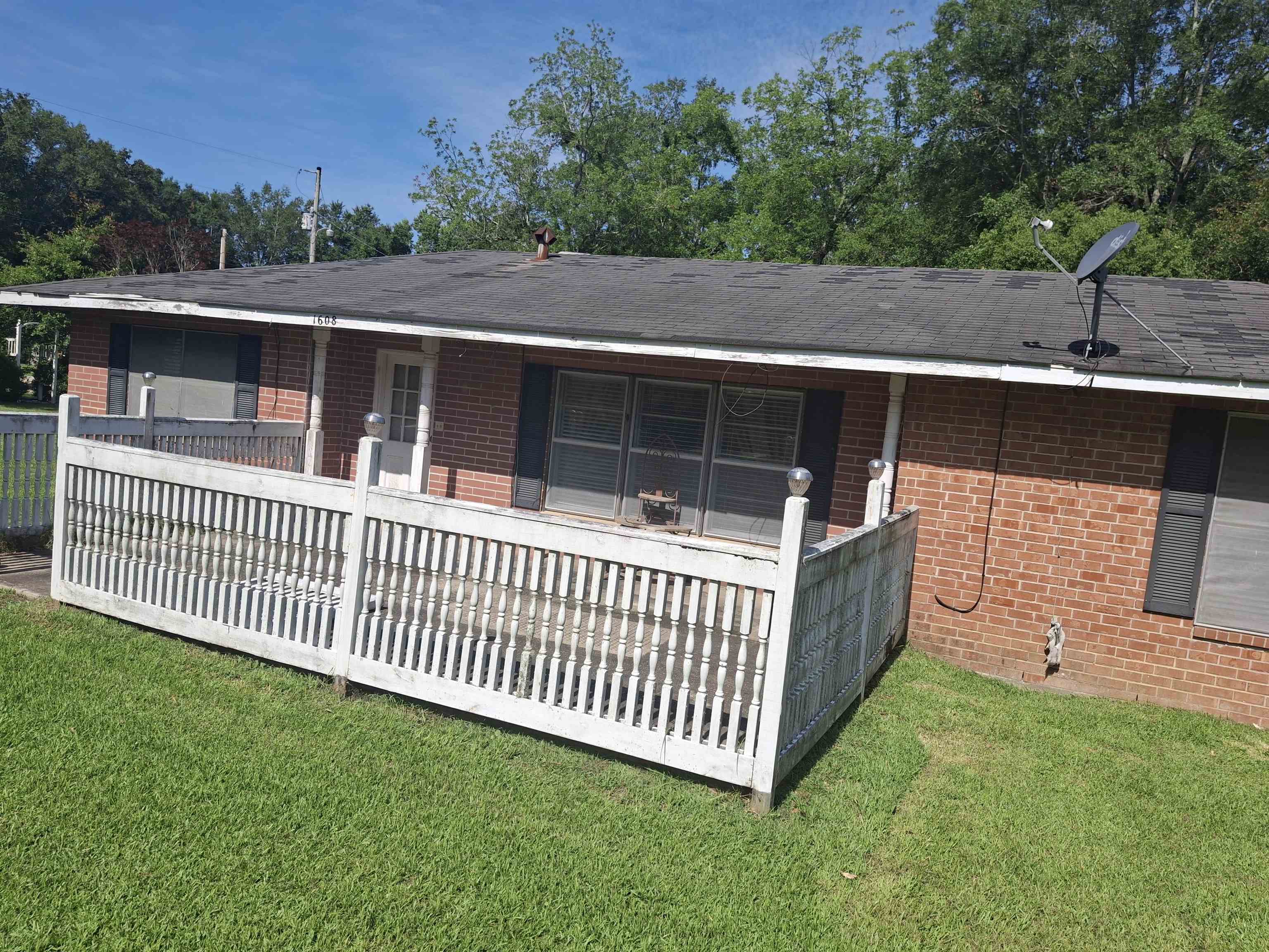 1608 South Juniper Street Foley, AL 36535 - Photo 3 of 30