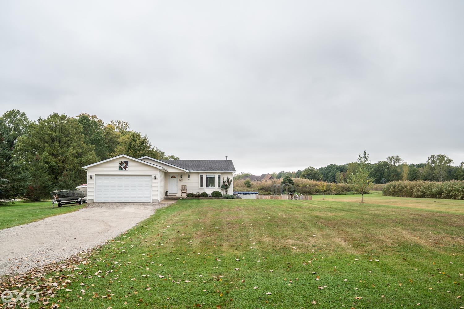 7084 Marsh Road Marine City, MI 48039 - Photo 3 of 45 50191165-20f89de3-8c09-4897-b614-819305d23e2a.JPG