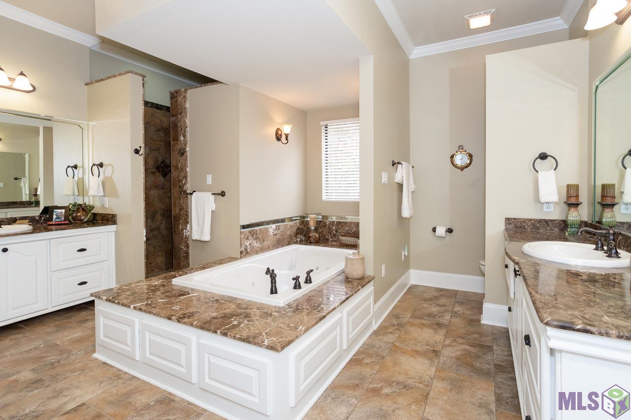 17023 West Swamp Road Prairieville, LA 70769 - Photo 24 of 37 Gallery Image 24