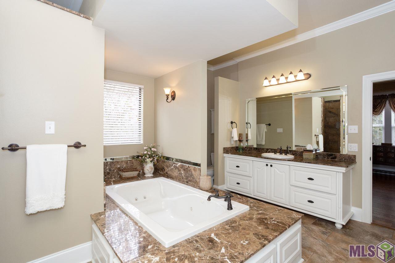 17023 West Swamp Road Prairieville, LA 70769 - Photo 25 of 37 Gallery Image 25