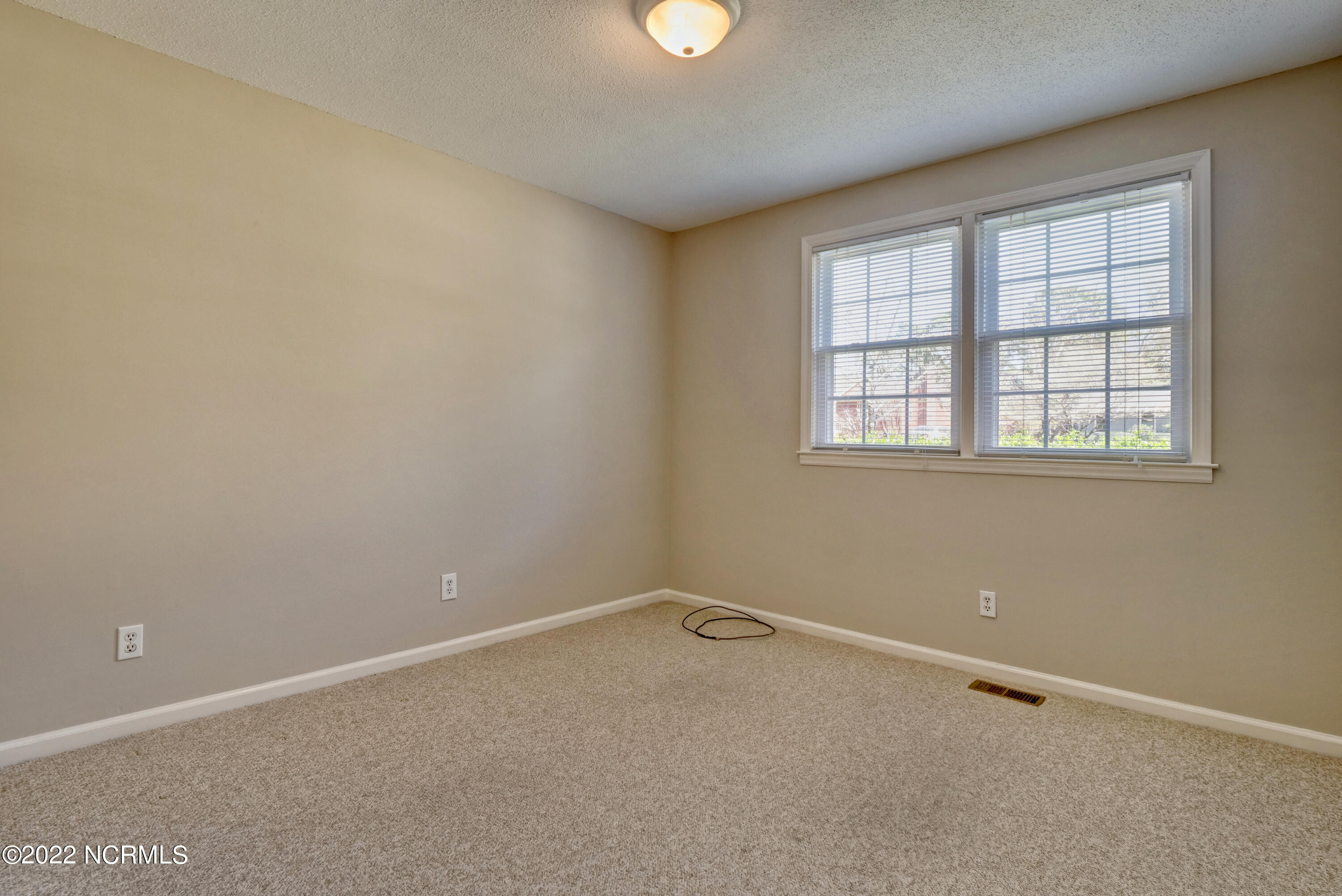 409 Rolling Road Wilmington, NC 28405 - Photo 16 of 34 P7011382_3_4_5_6_7_8